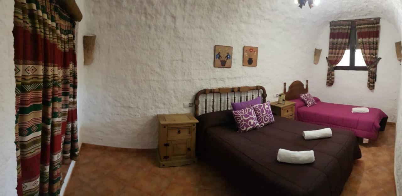 Cueva El Monteron Villa Cullar de Baza Ngoại thất bức ảnh
